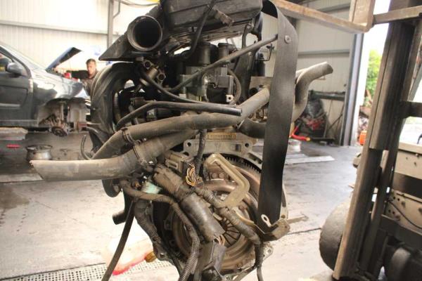 MOTEUR FORD  / MAZDA 2 1.4 ESSENCE - Vue 5